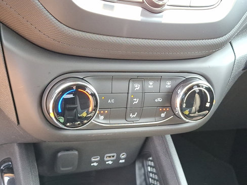 Used 2023 Chevrolet TrailBlazer LT image 18