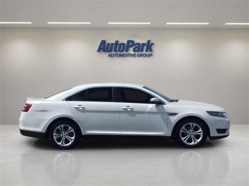 Used 2015 Ford Taurus SEL w/ Equipment Group 201A image 8