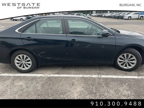 Used 2016 Toyota Camry LE image 3