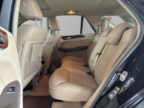 Used 2014 Mercedes-Benz ML 550 4MATIC image 13