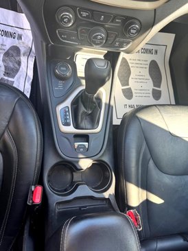Used 2014 Jeep Cherokee Limited image 11