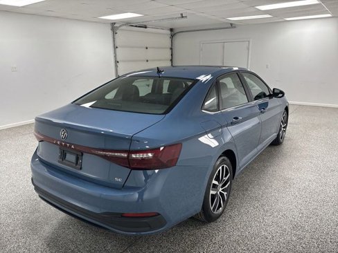 Used 2025 Volkswagen Jetta SE image 57