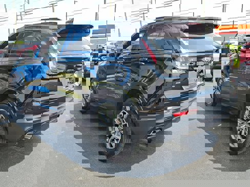 Used 2020 Cadillac XT4 Sport image 4
