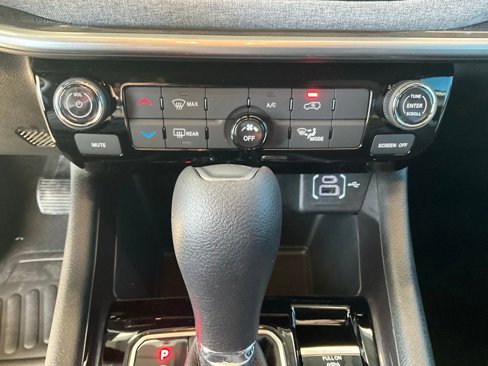 New 2025 Jeep Compass Sport image 31