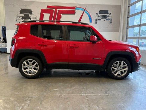 Used 2018 Jeep Renegade Latitude image 36