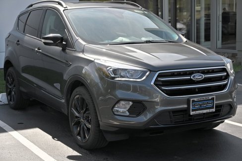 Used 2017 Ford Escape Titanium image 11