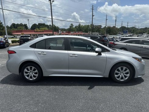 Used 2024 Toyota Corolla LE image 4