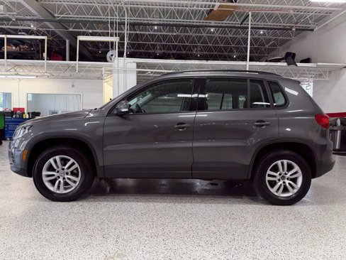 Used 2016 Volkswagen Tiguan S image 10