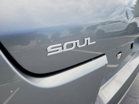 Used 2024 Kia Soul LX w/ Option Group 015 image 7