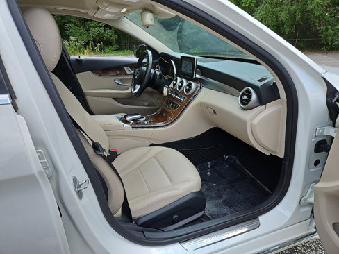 Used 2016 Mercedes-Benz C 300 Sedan w/ Premium 1 Package image 11