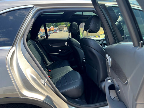 Used 2020 Mercedes-Benz GLC 300 4MATIC image 55