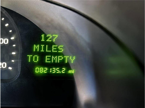 Used 2000 Lincoln Continental image 9