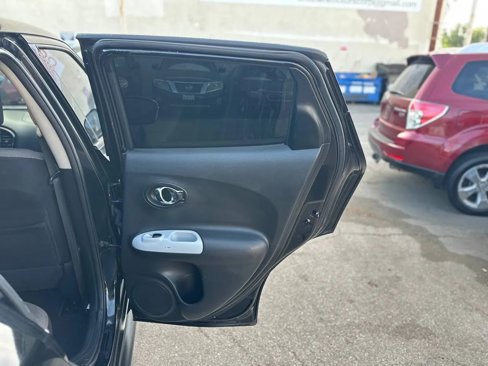 Used 2017 Nissan Juke SV image 33