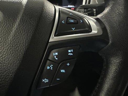 Used 2020 Ford Fusion Titanium image 31