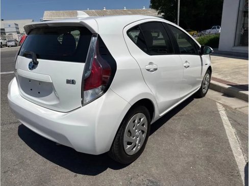Used 2016 Toyota Prius C Two image 6