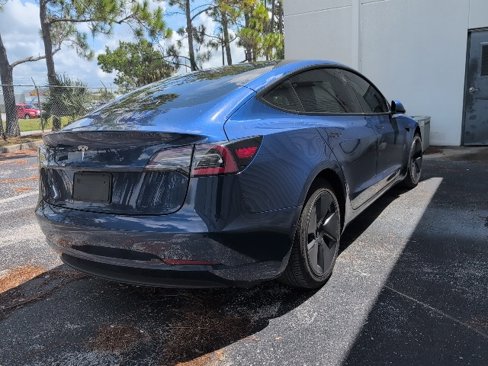 Used 2021 Tesla Model 3 Standard Range Plus image 2
