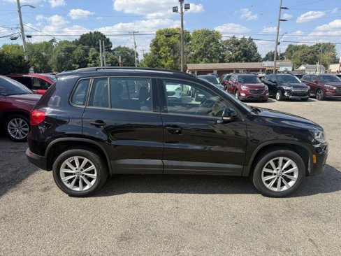 Used 2017 Volkswagen Tiguan S image 6