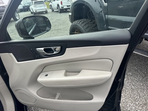 Used 2019 Volvo XC60 T6 Inscription w/ Protection Package Premier image 10