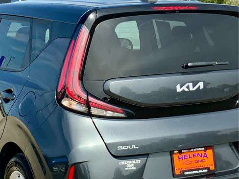 Used 2023 Kia Soul LX w/ Option Group 015 image 16