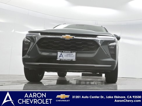 New 2025 Chevrolet Trax LT w/ Driver Confidence Package image 43