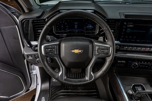 Used 2024 Chevrolet Silverado 1500 LTZ w/ LTZ Premium Package image 18
