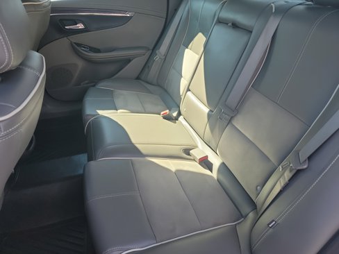 Used 2015 Chevrolet Impala LT image 22