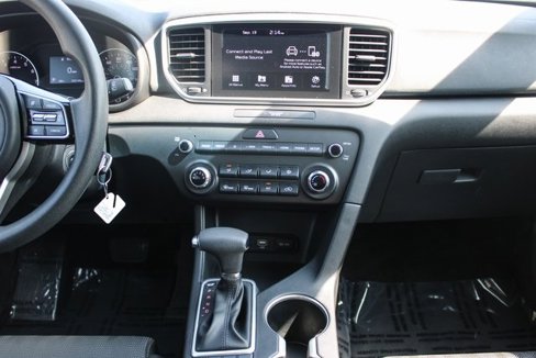 Used 2020 Kia Sportage LX image 17