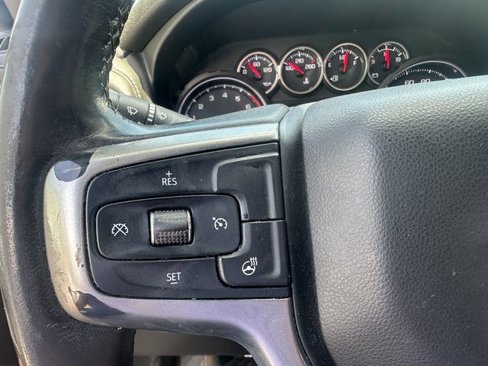 Used 2020 Chevrolet Silverado 1500 LT w/ Convenience Package image 26