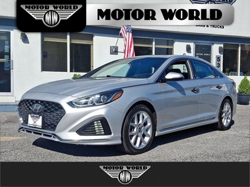 Used 2018 Hyundai Sonata Sport image 1