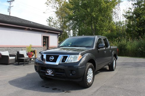 Used 2015 Nissan Frontier SV image 12