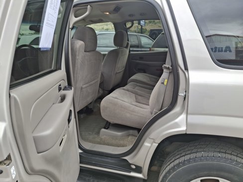 Used 2004 Chevrolet Tahoe LS w/ Cargo Package image 8