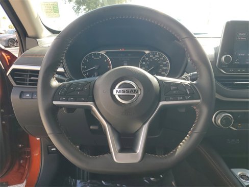 Used 2022 Nissan Altima 2.0 SR image 18