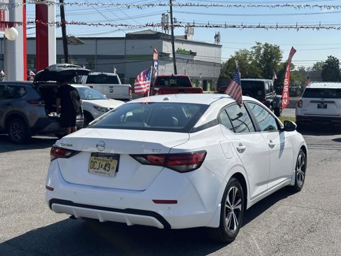 Used 2022 Nissan Sentra SV image 5