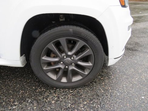 Used 2018 Jeep Grand Cherokee High Altitude image 28