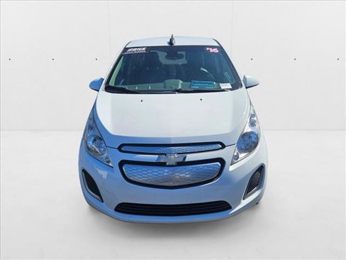Used 2016 Chevrolet Spark LT image 2