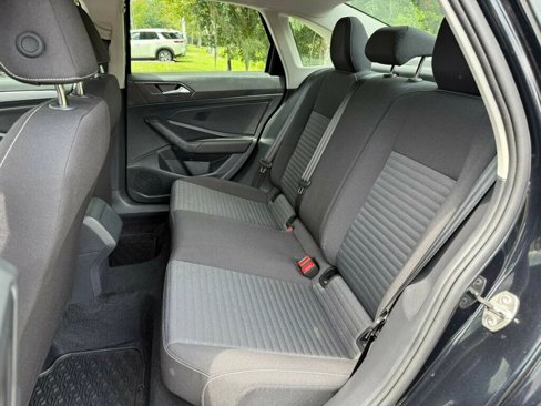 Used 2025 Volkswagen Jetta S image 7