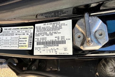 Used 2016 Ford Fusion SE w/ Equipment Group 201A image 30