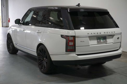 Used 2016 Land Rover Range Rover HSE image 3