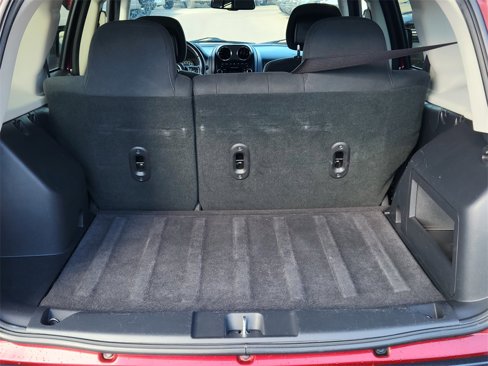 Used 2015 Jeep Patriot Latitude image 17