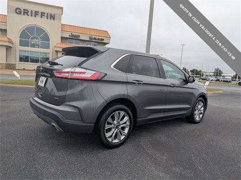 Used 2022 Ford Edge Titanium image 3