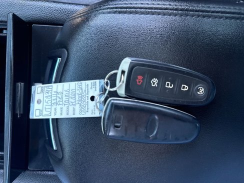 Used 2016 Ford Taurus SHO w/ Equipment Group 401A image 36