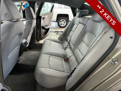 Used 2022 Chevrolet Malibu LT image 20