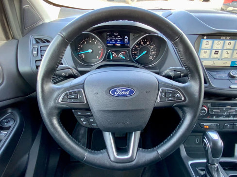 Used 2019 Ford Escape SEL image 40