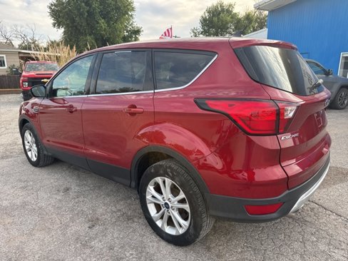 Used 2019 Ford Escape SE image 10