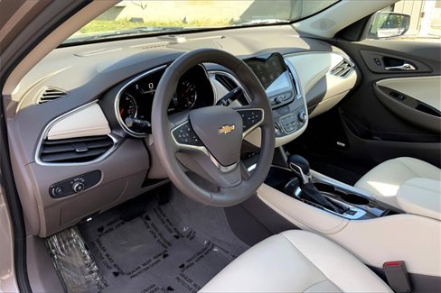 Used 2024 Chevrolet Malibu LT image 14