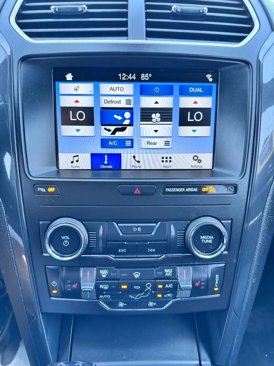 Used 2018 Ford Explorer XLT w/ Equipment Group 202A image 18