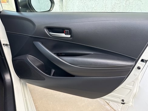 Used 2020 Toyota Corolla SE image 30