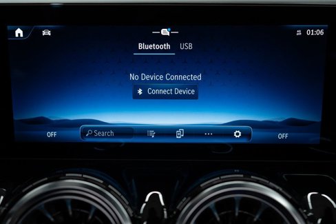 Used 2024 Mercedes-Benz GLB 250 4MATIC w/ Driver Assistance Package image 26