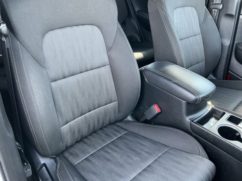 Used 2022 Kia Sportage LX image 28