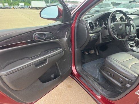 Used 2017 Buick Enclave Leather image 11